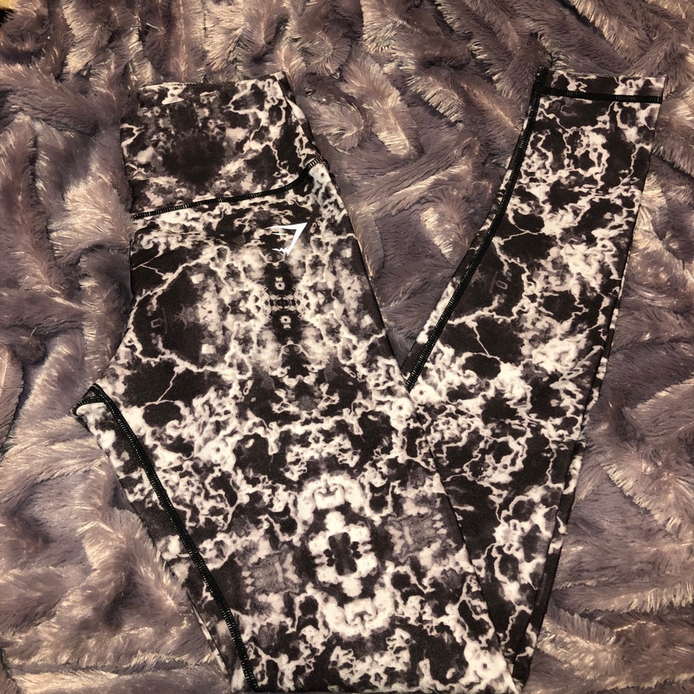 Like new Abstract GymShark leggings